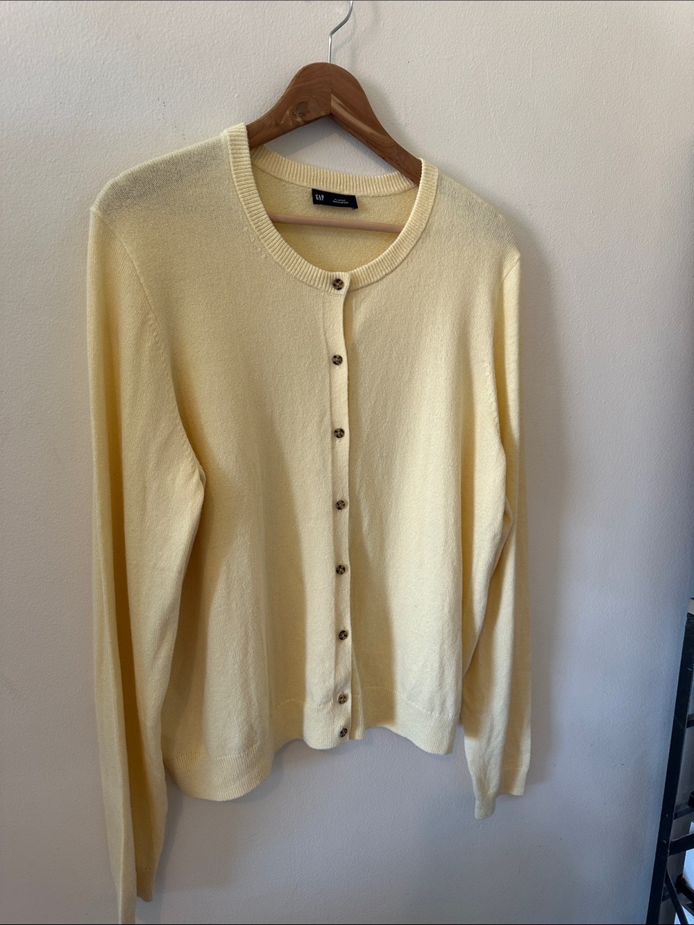 GAP Pale Yellow Cardigan - Size XL - Picture 4 of 11